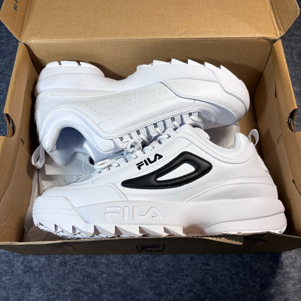 Fila Disruptor II Premium White and Black Sneakers - Picture 14 of 16